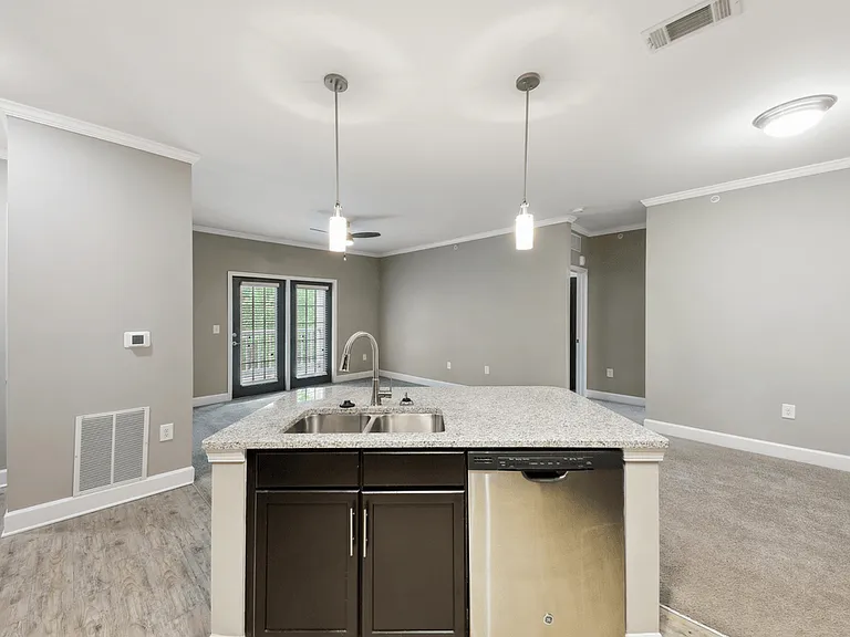 Harbor Creek Apartments — Photo 34