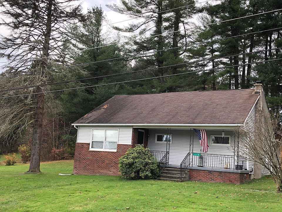 2nd image of 370 Old Tavern Rd