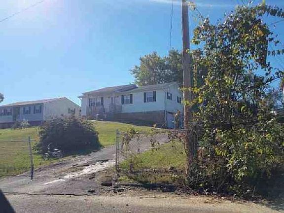 3rd image of 311 Guinn Dr