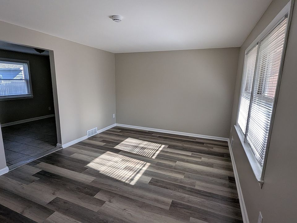 1st image of 534-582 Denise Rd