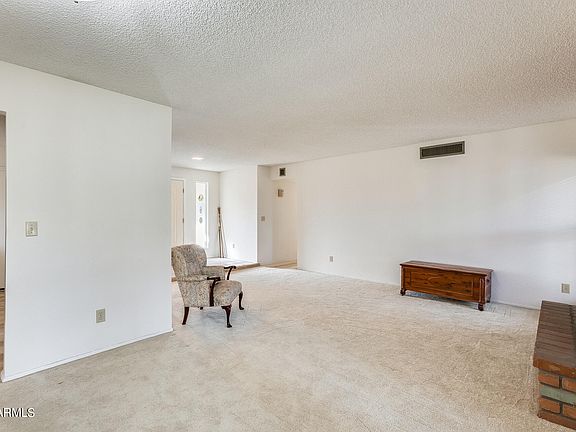 5th image of 5136 W LARKSPUR Drive