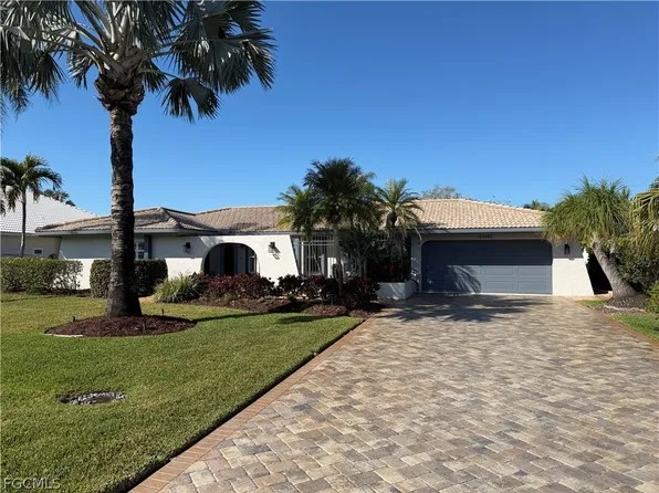 28404 Las Palmas Cir, Bonita Springs, FL 34135