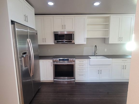 5th image of 1114 Legion Way SE