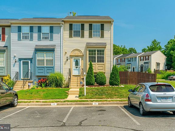 2nd image of 3064 Antrim Cir