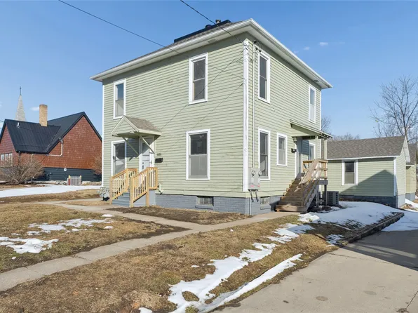 820 1st Ave E, Newton, IA 50208