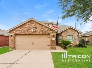 2123 Golden Topaz Dr, Rosharon, TX 77583