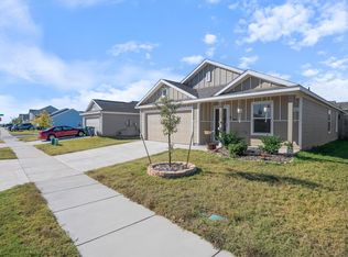 11807 Marcellus Way, Justin, TX 76247