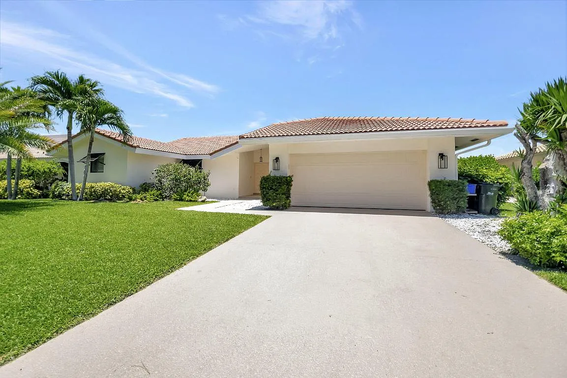 3 bed, 2234 sqft, $12,000 — Photo 3