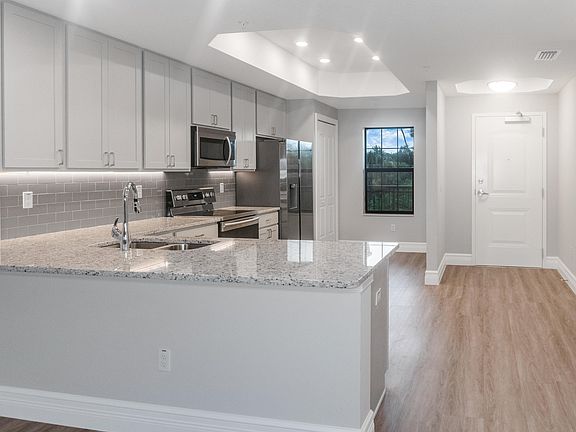 5th image of 799 Sterthaus Dr #203