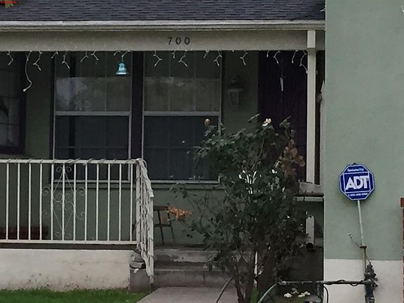 2nd image of 700 W 111th St