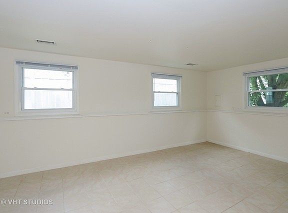 5th image of 1417 N Poplar Ave