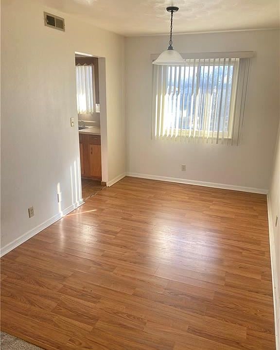 1st image of 2032 Emerson Ave
