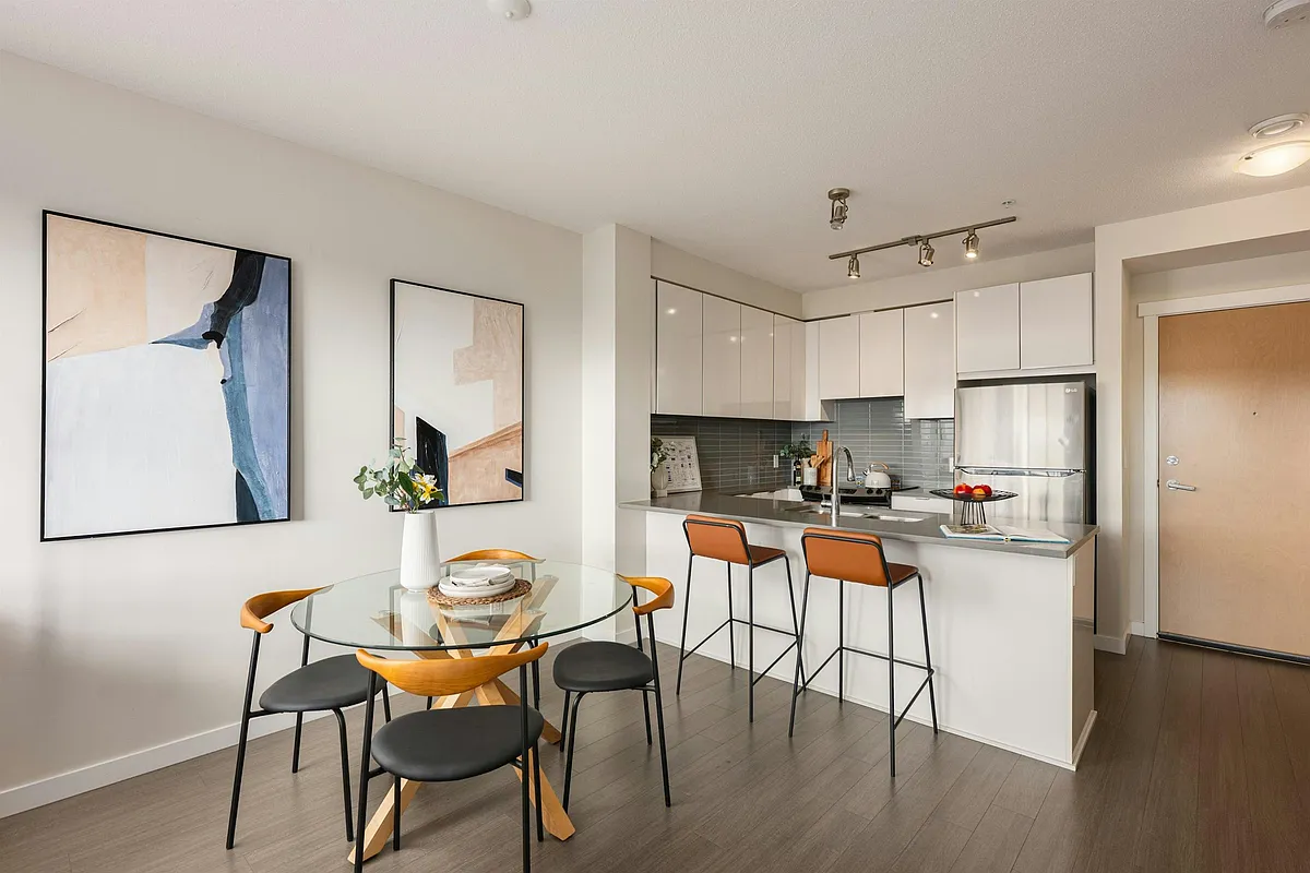Building Photo - 9168 Slopes Mews #306