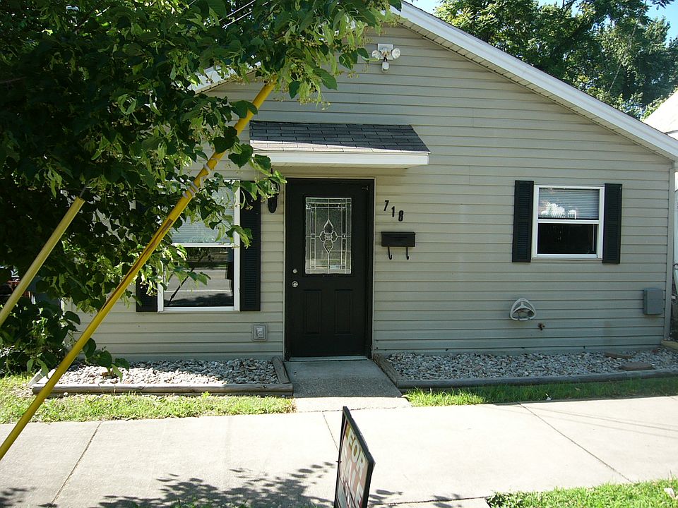 2nd image of 718 W Spring St