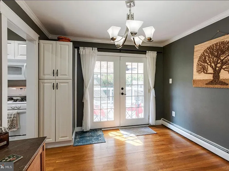 4529 Kendall Dr — Photo 3