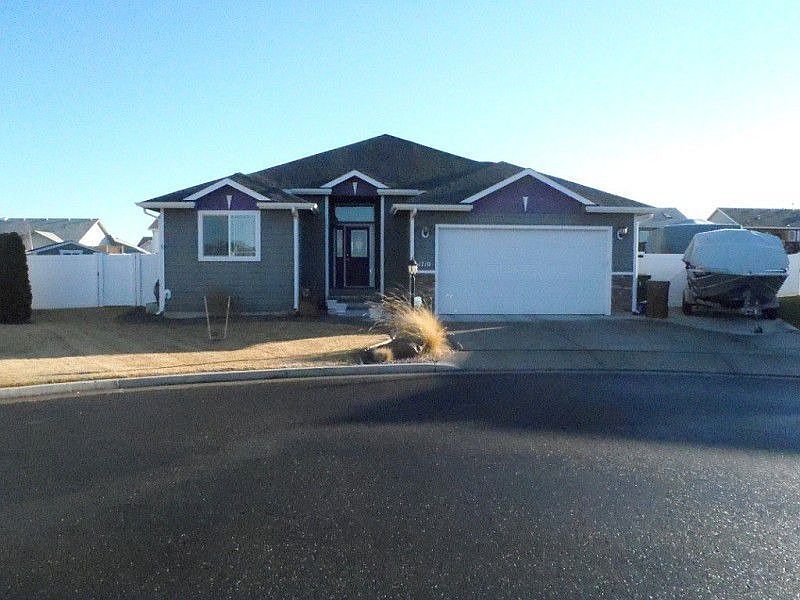 1st image of 1710 E Grassland Ct