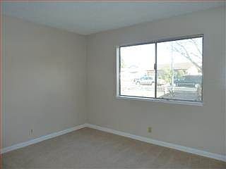 5th image of 629 Pippin Ln