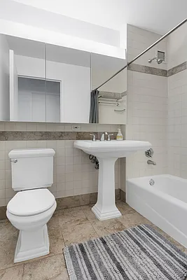 Rented by Cooper & Cooper Real Estate | media 71