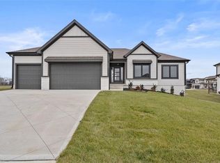 2303 SW Serena Pl, Lees Summit, MO 64082