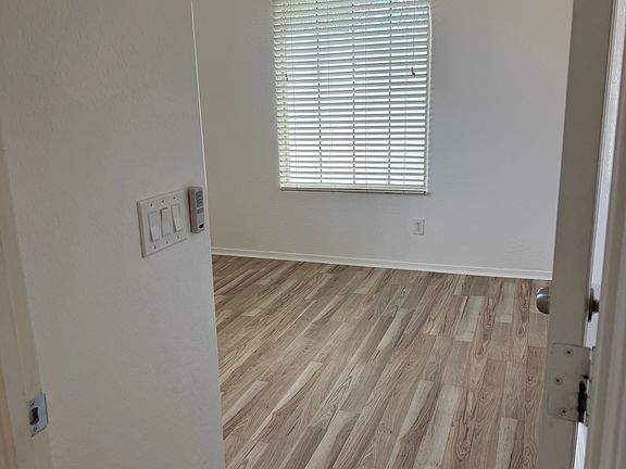 5th image of 18608 W Lupine Ave