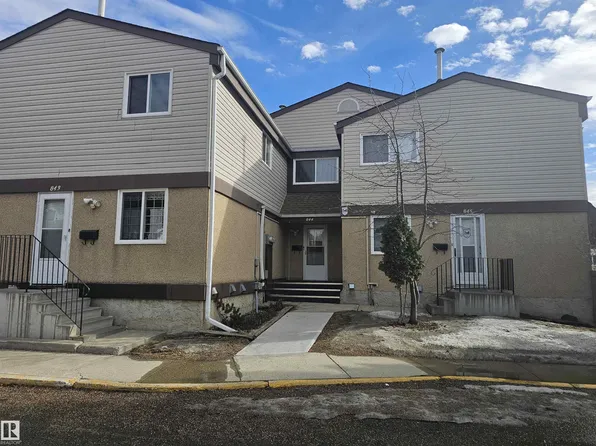 844 Erin Pl NW, Edmonton, AB T5T 1M6