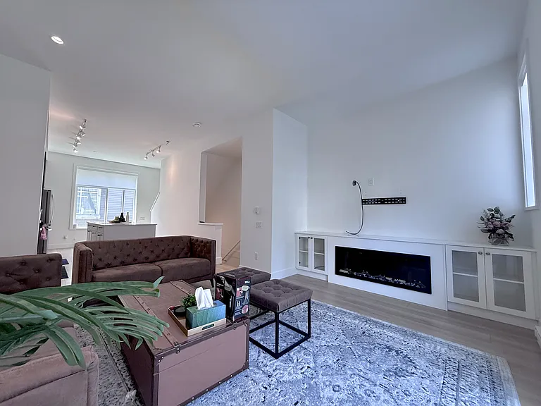14151 58a Ave #68 — Photo 7