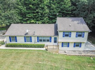 23159 N Shore Dr, Edwardsburg, MI 49112