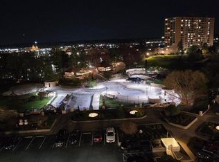 205 Yoakum Pkwy Unit 817, Alexandria, VA
