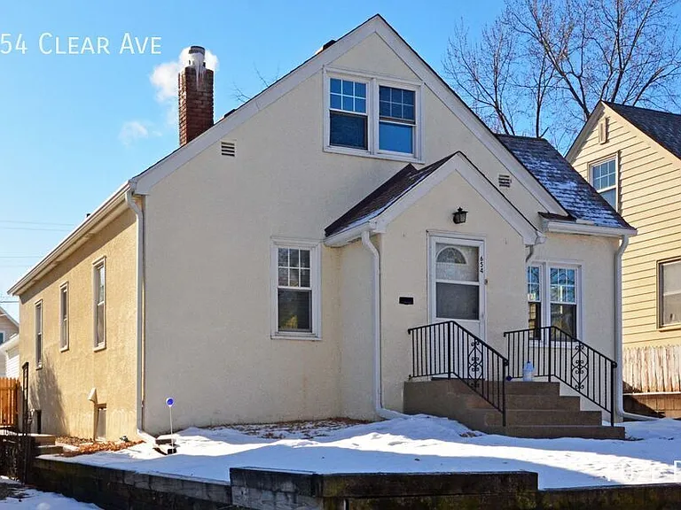 654 Clear Ave — Photo 1