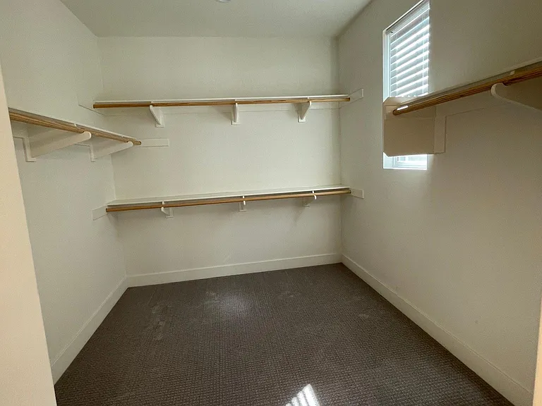12256 Chorus Dr — Photo 22