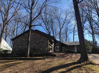 1860 River Valley Dr, Germantown, TN 38138