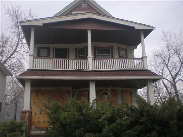 1st image of 13904 Castalia Ave