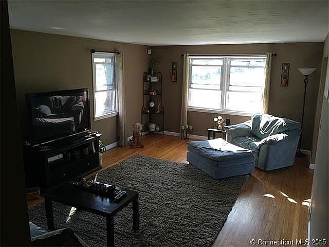 2nd image of 30 Pilgrim Dr