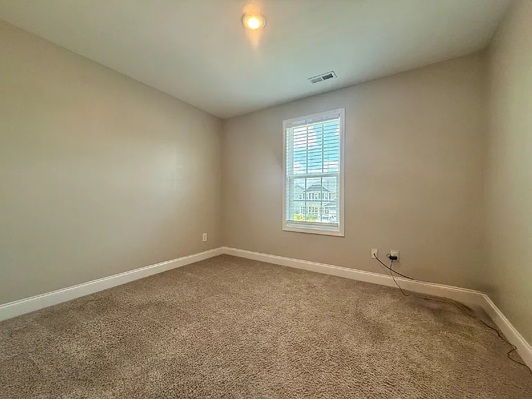 1752 Stackhouse Dr — Photo 17