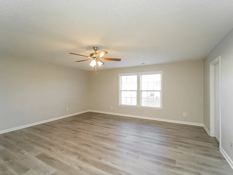 5724 Hammermill Dr — Photo 10