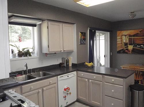 5th image of 62 Kinkaid Dr