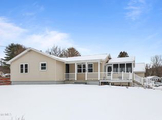 290 E Center St, Lee, MA 01238