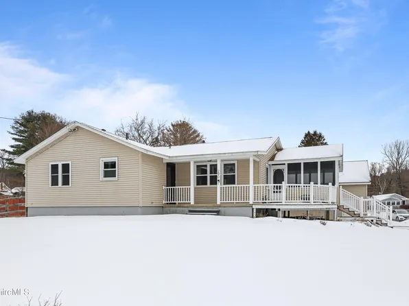 290 E Center St, Lee, MA 01238