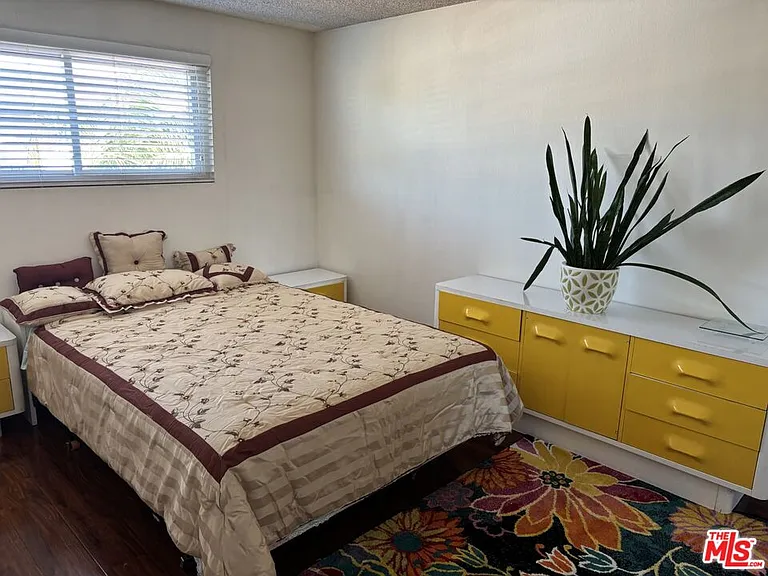 12520 Sanford St — Photo 17
