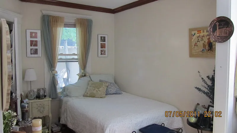 3 bed, 950 sqft, $975 — Photo 2
