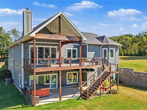 2nd image of 9889 River Oaks Dr