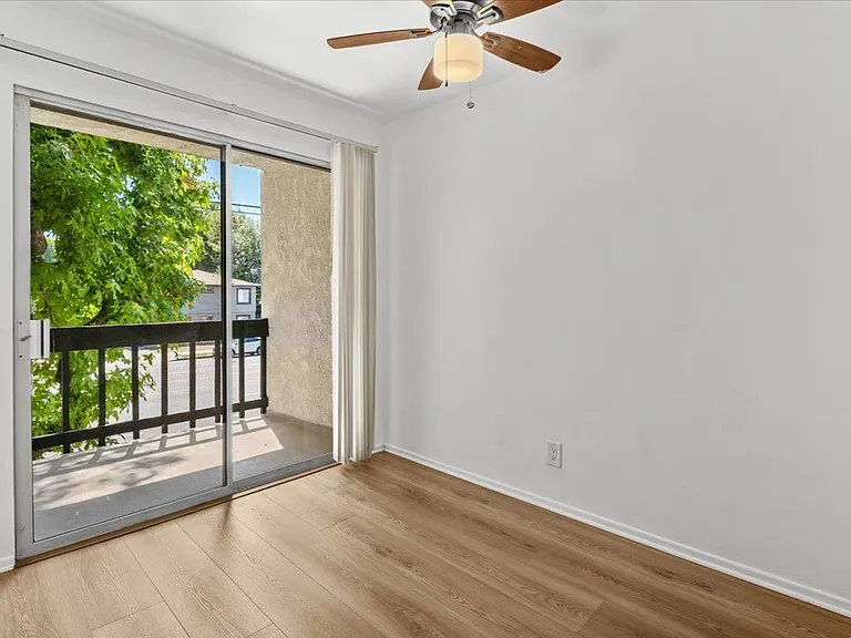 Woodman Apartments — Photo 2