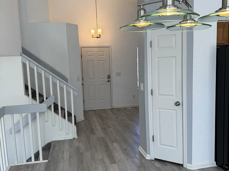 1632 Bain Dr — Photo 4