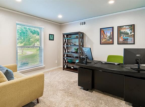 4th image of 4001 Kerr Ct
