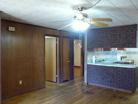 4th image of 209 Avenue F SE