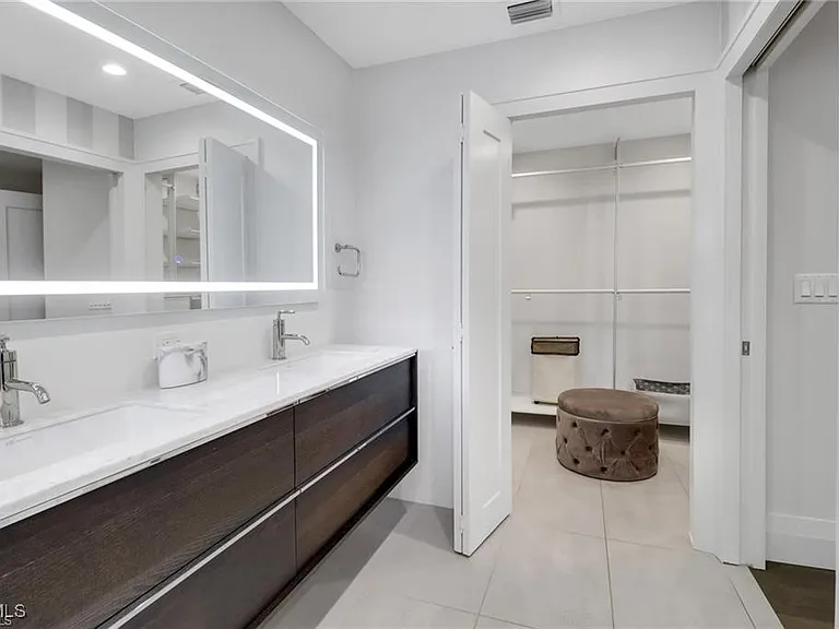 27052 Kindlewood Ln — Photo 16
