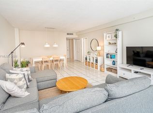 The Pavillon Condo, Miami Beach, FL 33140