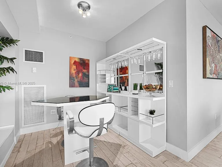 1435 Brickell Ave #3401 — Photo 39
