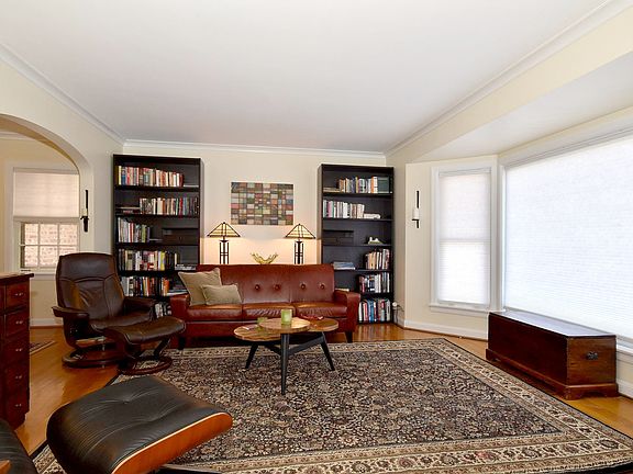 4th image of 1836 N Nashville Ave