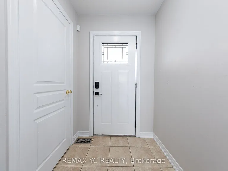 47 McMulkin St — Photo 3